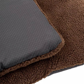 Cama para Perros con Forro Polar Blaser